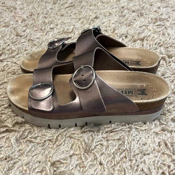 MEPHISTO Buckle Sandals Metallic Rose Gold Size 38 | 8 - Picture 2 of 15
